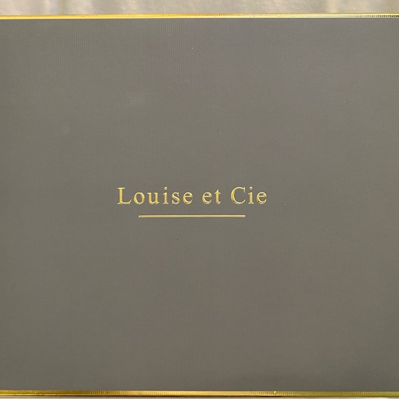 Louise et cie black casual open toe suede heels - Picture 10 of 10